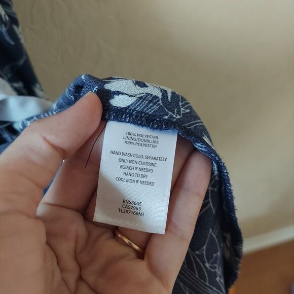 Leith Blue Floral Wrap Dress Flutter Sleeve Midi Sz Small - Picture 5 of 10